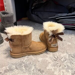 UGG Kids Mini Bailey Bow II Boots